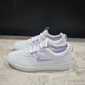 Nike Nyjah Free 2‎ SB Summit White Lilac Skate Shoes BV2078-108 Youth Size 5, 37